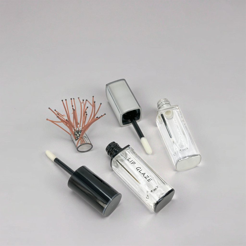 Buy Private Label Lip Gloss Tube
black Logo Lip Glaze Tube
customized Tr